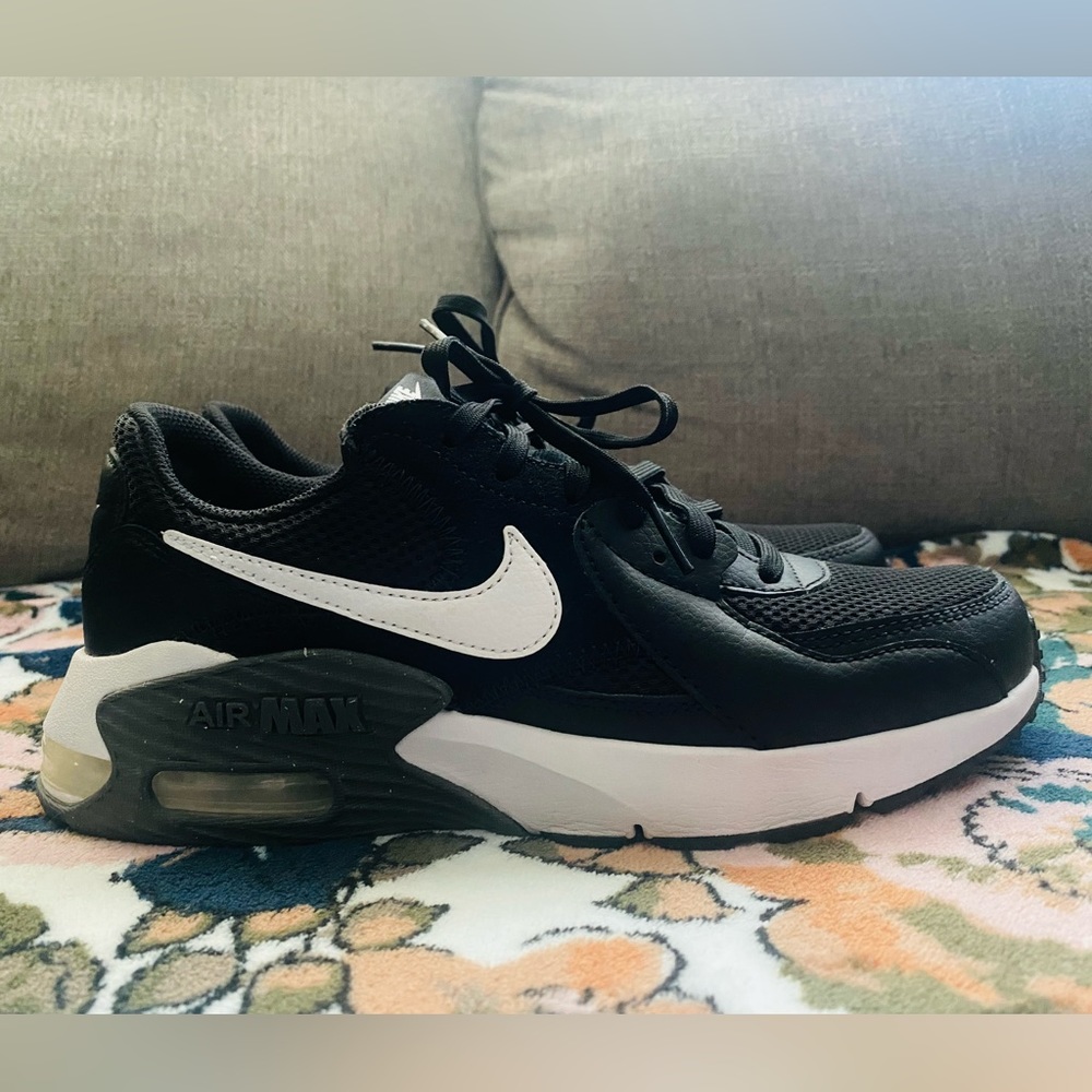 Nike Air Max size 7.5 women’s